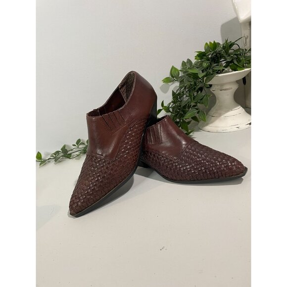 Vintage Brown Leather Slip-On Loafers With Woven Detail & Low Heel Size 7M - Picture 8 of 15